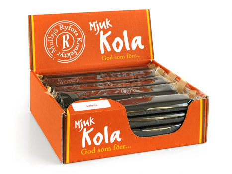 Ryfors Lakrits Kolastång, 20 x 100g, Ryfors Lakrits Kolastång​​ sind einzeln verpackte, extrasofte Weichkaramellriegel mit einem herrlich-sahnigem Lakritz-Karamellgeschmack​.