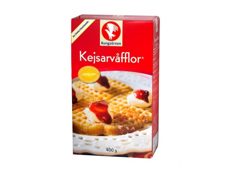 Kungsörnen Kejsarvåfflor 400g, Wasser hinzufügen und etwas Margarine zum Backen der zarten, frischen Waffeln.