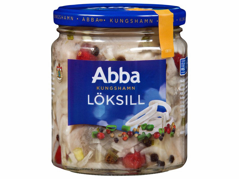 FAbba, Löksill 500g, Einer der absoluten Favoriten der Schweden. Ein ausgewogener, sauberer Geschmack mit Frühlingszwiebeln.